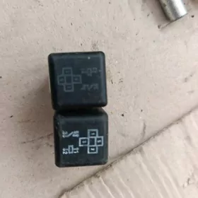 unwersal rele 4 ayak ştekiri b