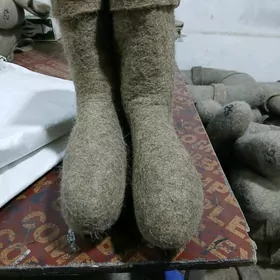 Ýüñ ädik / Валенки