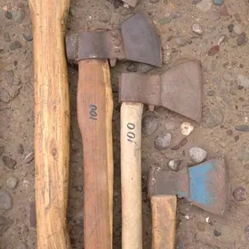 палта,чекич,кувалда,тиски