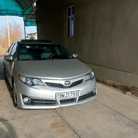 Toyota Camry 2013
