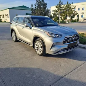 Toyota Highlander 2020