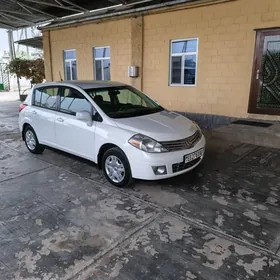 Nissan Versa 2010