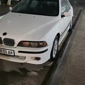 BMW E39 1998