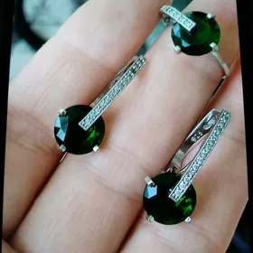 Gulasyrga kums gadym