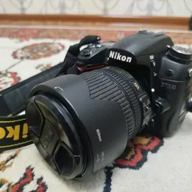 Nikon d 7000