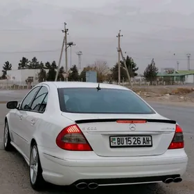 Mercedes-Benz E500 2004