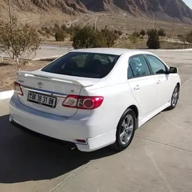 Toyota Corolla 2013