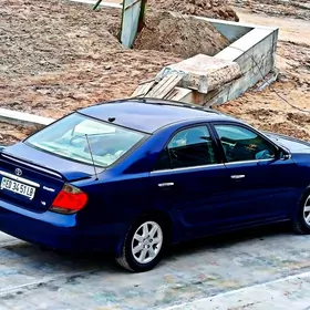 Toyota Camry 2004