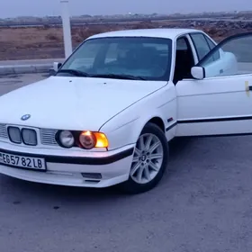 BMW 525 1990