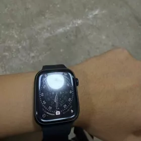 Apple Watch 8