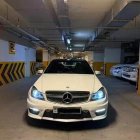 Mercedes-Benz C350 2010