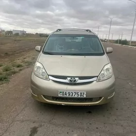 Toyota Sienna 2009