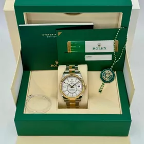 Rolex Sky Dweller 42mm