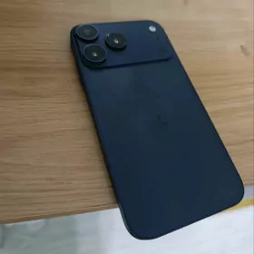 IPhone XR - 17 pro öwrülen