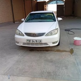 Toyota Camry 2004