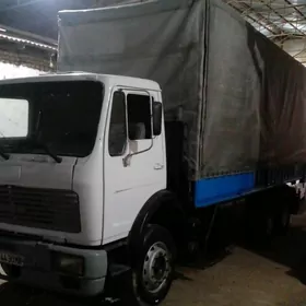 Mercedes-Benz ACTROS 3331 1986