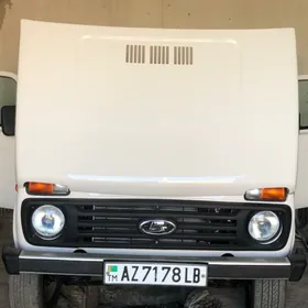 Lada Niva 2002