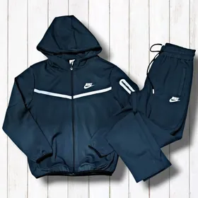 tech fleece spartiwka