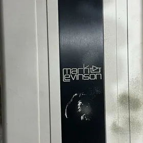 Mark Levinson usilitel