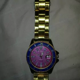 Sagat Rolex Bahasy 400 manat.