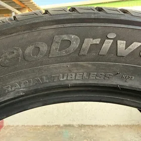 TEKER PAKRİSKA KIA SORENTO 235/55/19