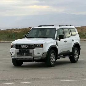 Toyota Land Cruiser Prado 2025