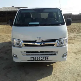 Toyota Hiace 2006