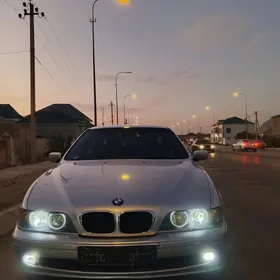 BMW E39 2000