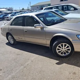 Toyota Camry 2001