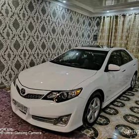 Toyota Camry 2012