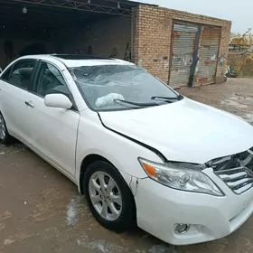 Toyota Camry 2010