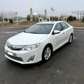 Toyota Camry 2014