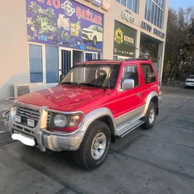 Mitsubishi Pajero 1994