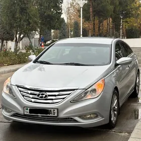 Hyundai Sonata 2011