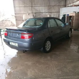 Toyota Carina 1995