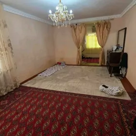 Срочно 2 мкр 1ком 2этаж