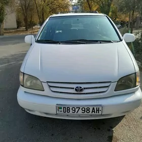 Toyota Sienna 2000