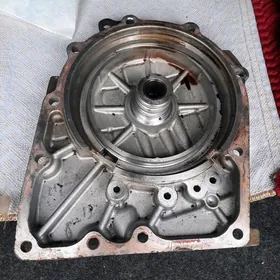 королла 2010 крышка от коробки