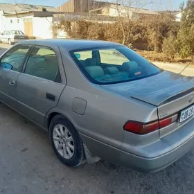 Toyota Camry 1999