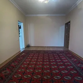 Mir 4 2 komnat gostiny