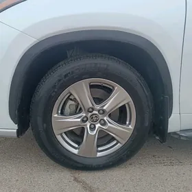 диска покрышками R.18