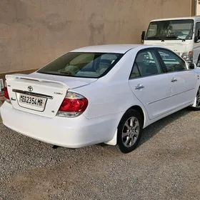 Toyota Camry 2003