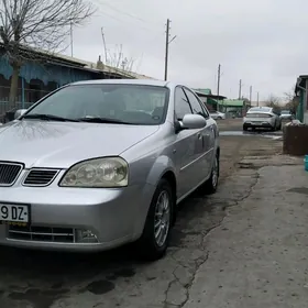 Daewoo Lacetti 2004