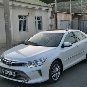 Toyota Camry 2016