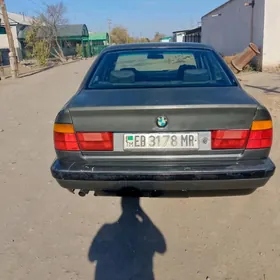 BMW 525 1990