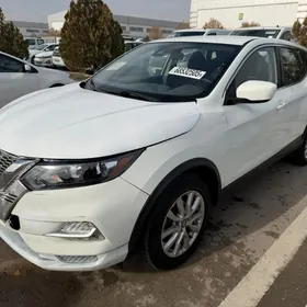 Nissan Rogue Sport 2021