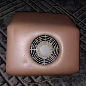 срочно продам маникюрную вытяж