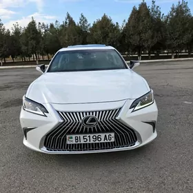 Lexus ES 350 2021