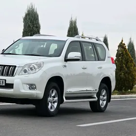 Toyota Land Cruiser Prado 2013