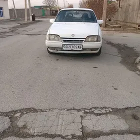Opel Omega 1990